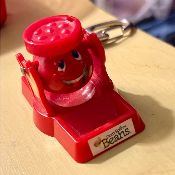 Vintage Miniature “Don’t Spill the Beans” Keychain - Picture 3 of 13